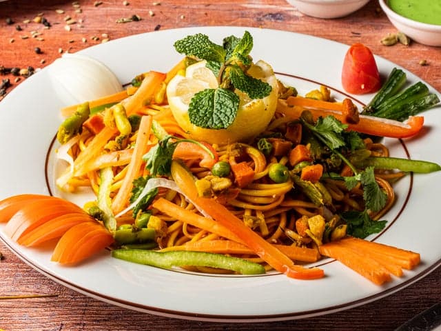 Veg Chow Mein 🌱